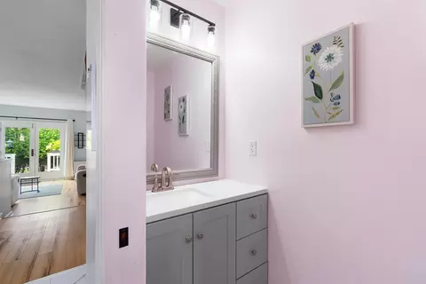 Bath - 280 Eastview Cir, Williston, VT 05495 photo 1 of 2