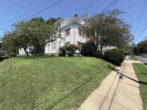 190 Ray St, Manchester, NH 03104