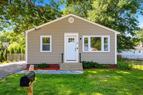 60 W Elmwood Ave, Manchester, NH 03103