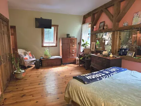 Bedroom - 9 Burdett Rd, Intervale, NH 03845 photo 3 of 5