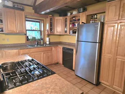 Kitchen - 9 Burdett Rd, Intervale, NH 03845 photo 3 of 4