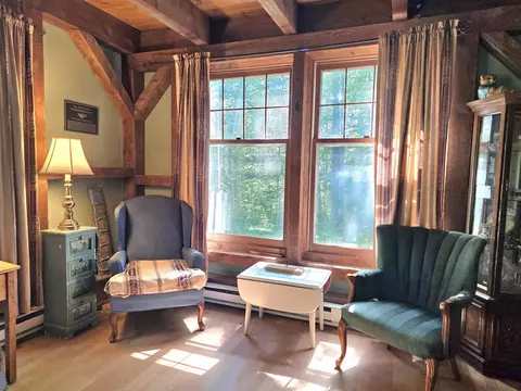Living - 9 Burdett Rd, Intervale, NH 03845 photo 3 of 4