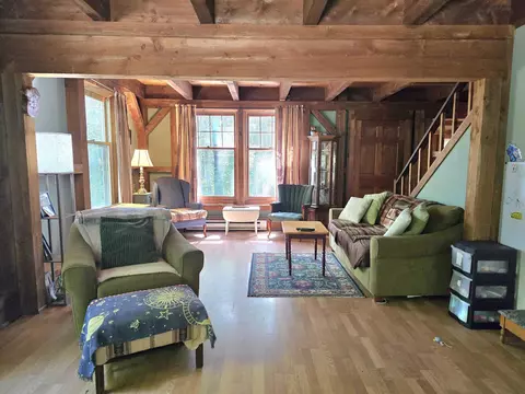 Living - 9 Burdett Rd, Intervale, NH 03845 photo 2 of 4
