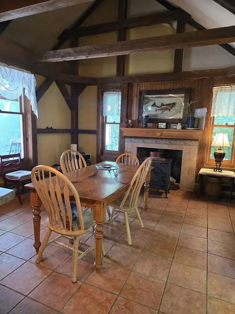 Dining - 9 Burdett Rd, Intervale, NH 03845 photo 1 of 2