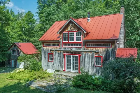 2734 Mad Tom Rd, Dorset, VT 05253