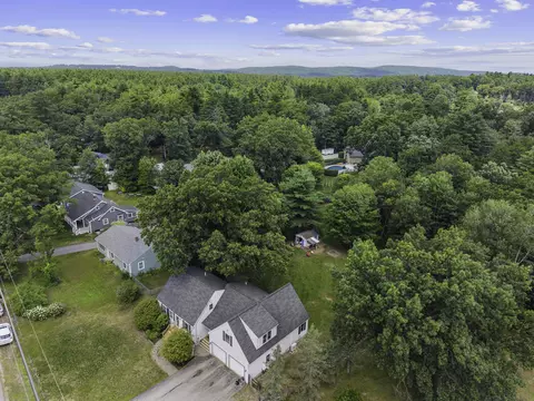 View/Area - 124 Eastside Dr, Concord, NH 03301 photo 1 of 2