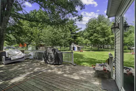 Exterior - 124 Eastside Dr, Concord, NH 03301 photo 6 of 6
