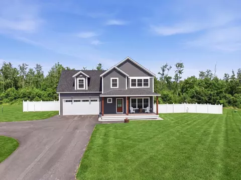 418 Blane Cir, Pembroke, NH 03275