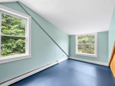 Bedroom - 663 Guyette Rd, East Montpelier, VT 05651 photo 4 of 5