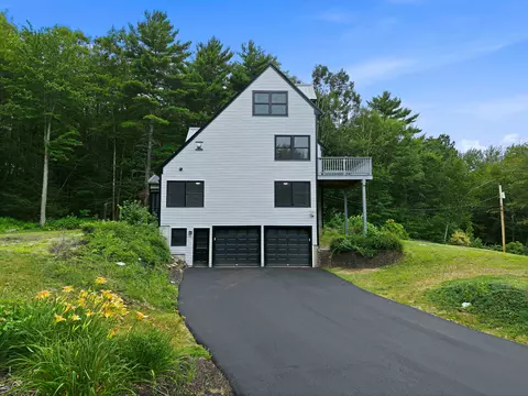 Exterior - 20 Alpine Meadows Rd, Wolfeboro, NH 03894 photo 5 of 9