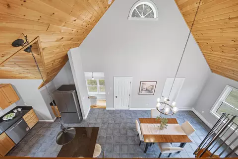 Entry Way - 20 Alpine Meadows Rd, Wolfeboro, NH 03894 photo 2 of 6