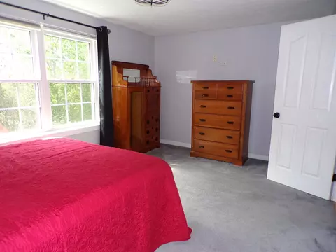 Bedroom - 6 Pleasant St, Hooksett, NH 03106 photo 2 of 5
