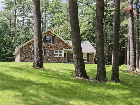 14 Bellmore Dr, Orford, NH 03777
