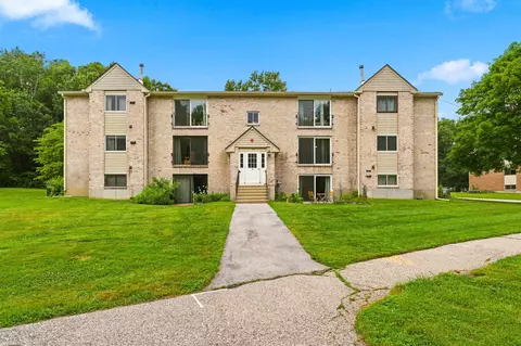 3 Brookside Dr #3, Exeter, NH 03833