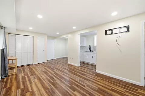 Living - 3 Brookside Dr #3, Exeter, NH 03833 photo 2 of 4
