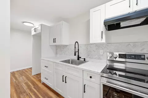 Kitchen - 3 Brookside Dr #3, Exeter, NH 03833 photo 3 of 4
