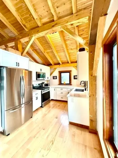 Kitchen - 225 Redfield Rd, Barton, VT 05822 photo 2 of 3