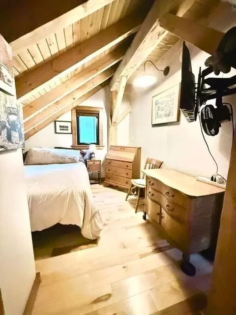 Bedroom - 225 Redfield Rd, Barton, VT 05822 photo 5 of 5
