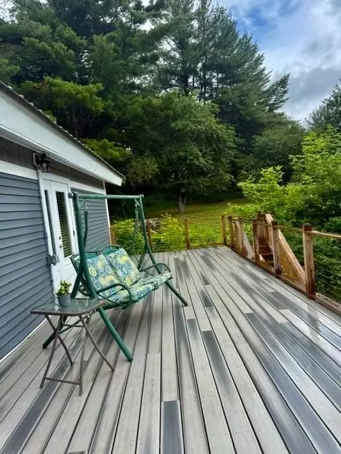Exterior - 225 Redfield Rd, Barton, VT 05822 photo 4 of 5
