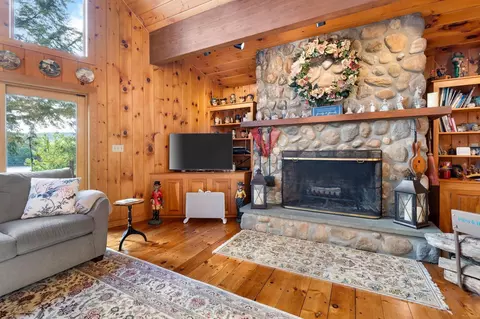 Living - 164 Fox Run Rd, Stoddard, NH 03464 photo 4 of 8