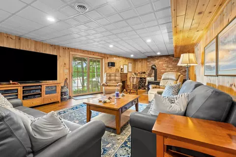 Living - 164 Fox Run Rd, Stoddard, NH 03464 photo 5 of 8