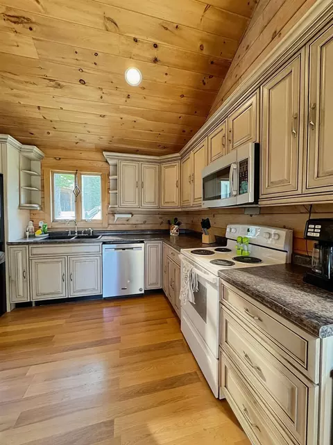 Kitchen - 175 Beechwood Dr, Cornish, NH 03745 photo 2 of 4