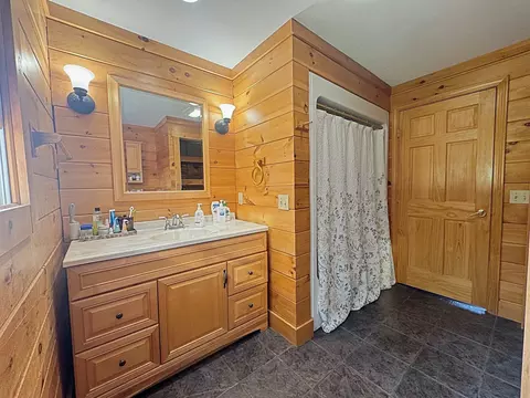 Bath - 175 Beechwood Dr, Cornish, NH 03745 photo 1 of 3