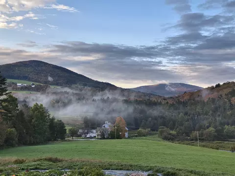 3954 W Barnet Rd, Barnet, VT 05821