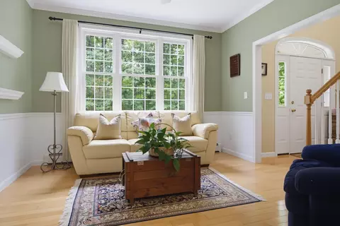 Living - 61 Bennett Rd, Durham, NH 03824 photo 2 of 3