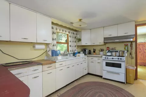 Kitchen - 57 Eddy Rd, Newfane, VT 05345 photo 1 of 4