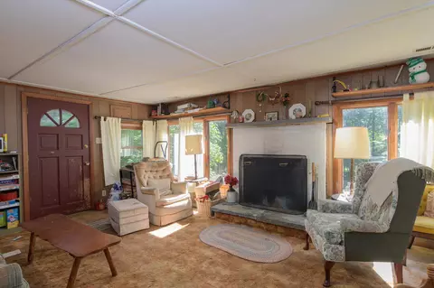 Living - 57 Eddy Rd, Newfane, VT 05345 photo 3 of 3