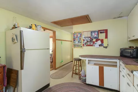 Kitchen - 57 Eddy Rd, Newfane, VT 05345 photo 3 of 4