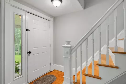 Entry Way - 13 Patch Rd, Barre, VT 05641 photo 2 of 4