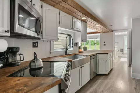 Kitchen - 13 Patch Rd, Barre, VT 05641 photo 1 of 4