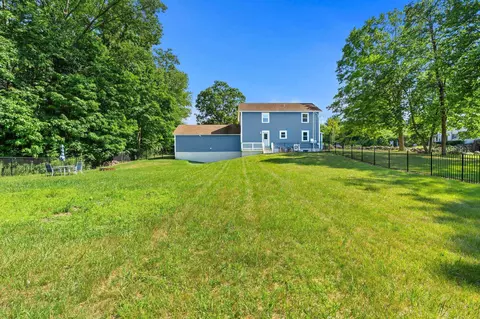 Exterior - 29 Harris Rd, Windham, NH 03087 photo 7 of 10