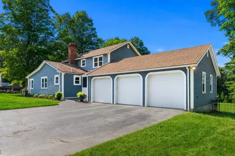 Exterior - 29 Harris Rd, Windham, NH 03087 photo 4 of 10