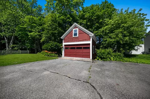 Exterior - 22 12 Baker St, Dover, NH 03820 photo 11 of 12