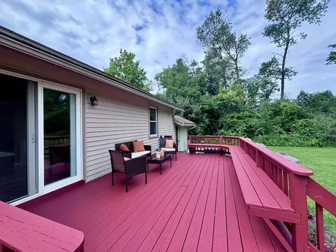 Exterior - 2515 Mountain View Rd, Williston, VT 05495 photo 4 of 9