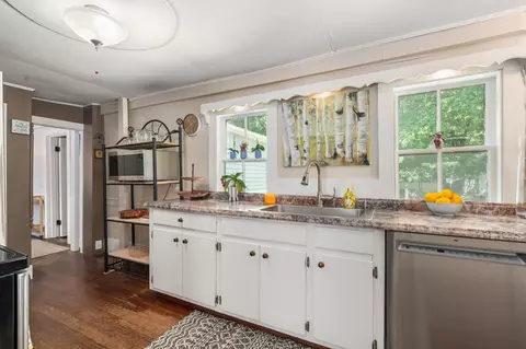 Kitchen - 167 Clark Rd, Rye, NH 03870 photo 3 of 4