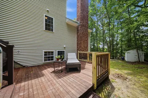 Exterior - 4 Longmeadow Rd, Windham, NH 03087 photo 6 of 8