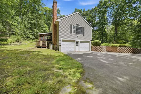 Exterior - 4 Longmeadow Rd, Windham, NH 03087 photo 2 of 8