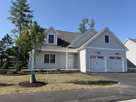 55 Wilderness Dr, Nashua, NH 03062