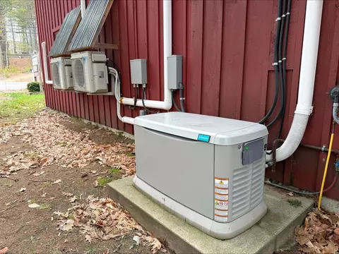 Exterior - 290 E Side Rd #3, Conway, NH 03818 photo 3 of 5