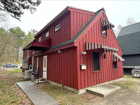 Exterior - 290 E Side Rd #3, Conway, NH 03818 photo 4 of 5