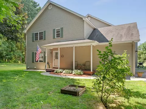 7 Donald Dr, Milton, VT 05468