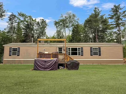 584 Bog Rd, Stratford, NH 03590