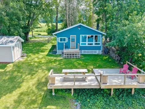 425 Bingham Shore Rd, Georgia, VT 05478