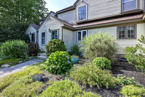 11 Surrey Run, Dover, NH 03820