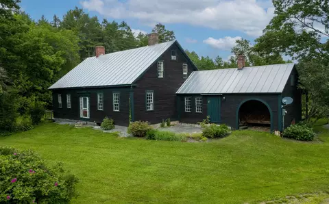 1199 Goss Hill Rd, Barnet, VT 05821