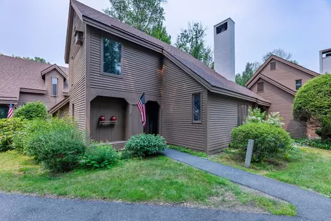 807 Murphys Rd #4B, Hartford, VT 05059